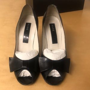 Marc Jacobs Black Pumps